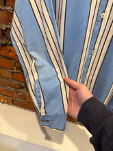 Load image into Gallery viewer, True Vintage Distressed Striped Loop Collar Button Up Shirt (M)