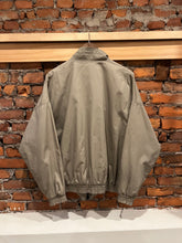 Load image into Gallery viewer, Vintage Mack Trucks Windbreaker (L)