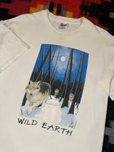 Load image into Gallery viewer, Vintage 90s Wild Earth Wolves Shirt (XL)
