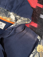 Load image into Gallery viewer, 2000s Legendary Whitetails Camo Hoodie (M)