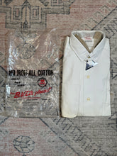 Load image into Gallery viewer, True Vintage Deadstock BVD Snap Tab Dress Shirt (15)