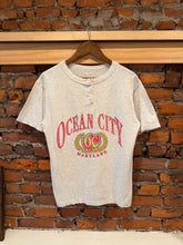 Load image into Gallery viewer, Vintage Early 90s Ocean City Maryland Button Tee (S)