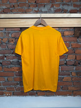 Load image into Gallery viewer, Vintage Early 90s Castaways Casino T-Shirt (M)