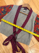 Load image into Gallery viewer, Vintage Women’s Quilted Front Tie Shirt (WM)