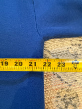 Load image into Gallery viewer, Vintage 2000 Coyote Hunt Crewneck (M/L)