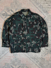 Load image into Gallery viewer, Vintage 80s 4 Pocket Camo Military Jacket (XL)