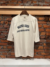 Load image into Gallery viewer, True Vintage Walter Reed Army Medical Center Shirt (M)