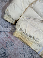 Load image into Gallery viewer, Vintage 90s Fila Puffer Jacket (L)