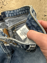 Load image into Gallery viewer, Vintage Women’s LEI Flare Jeans (32x32)