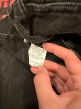 Load image into Gallery viewer, Vintage Y2K Wrangler Black Jeans (30x30.5)
