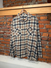 Load image into Gallery viewer, Vintage 80s Jack Frost Green and Tan Flannel (XL)
