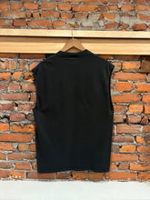 Load image into Gallery viewer, Vintage 90s Foxwoods Casino Cutoff Shirt (L)
