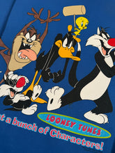 Load image into Gallery viewer, Vintage 1997 Looney Tunes Bunch of Characters Crewneck (L)
