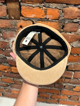 Load image into Gallery viewer, Y2K Unworn Wilson’s Leather Tan Hat (L)
