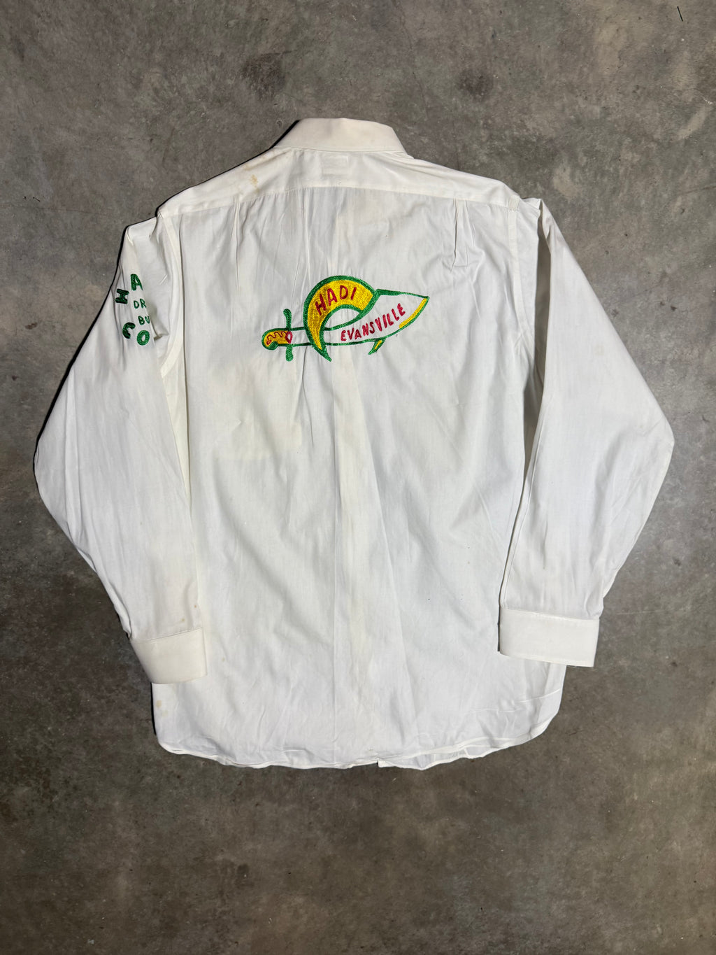 Vintage Distressed 70s Shriners Embroidered Arrow Button Up Shirt (M/L)