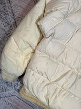 Load image into Gallery viewer, Vintage 90s Fila Puffer Jacket (L)
