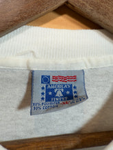 Load image into Gallery viewer, Vintage Quality Brands Price Fighter Shirt (L/XL)
