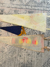 Load image into Gallery viewer, Lot of 3 Vintage Pennants - Syracuse, Luray Caverns and Niagara Falls
