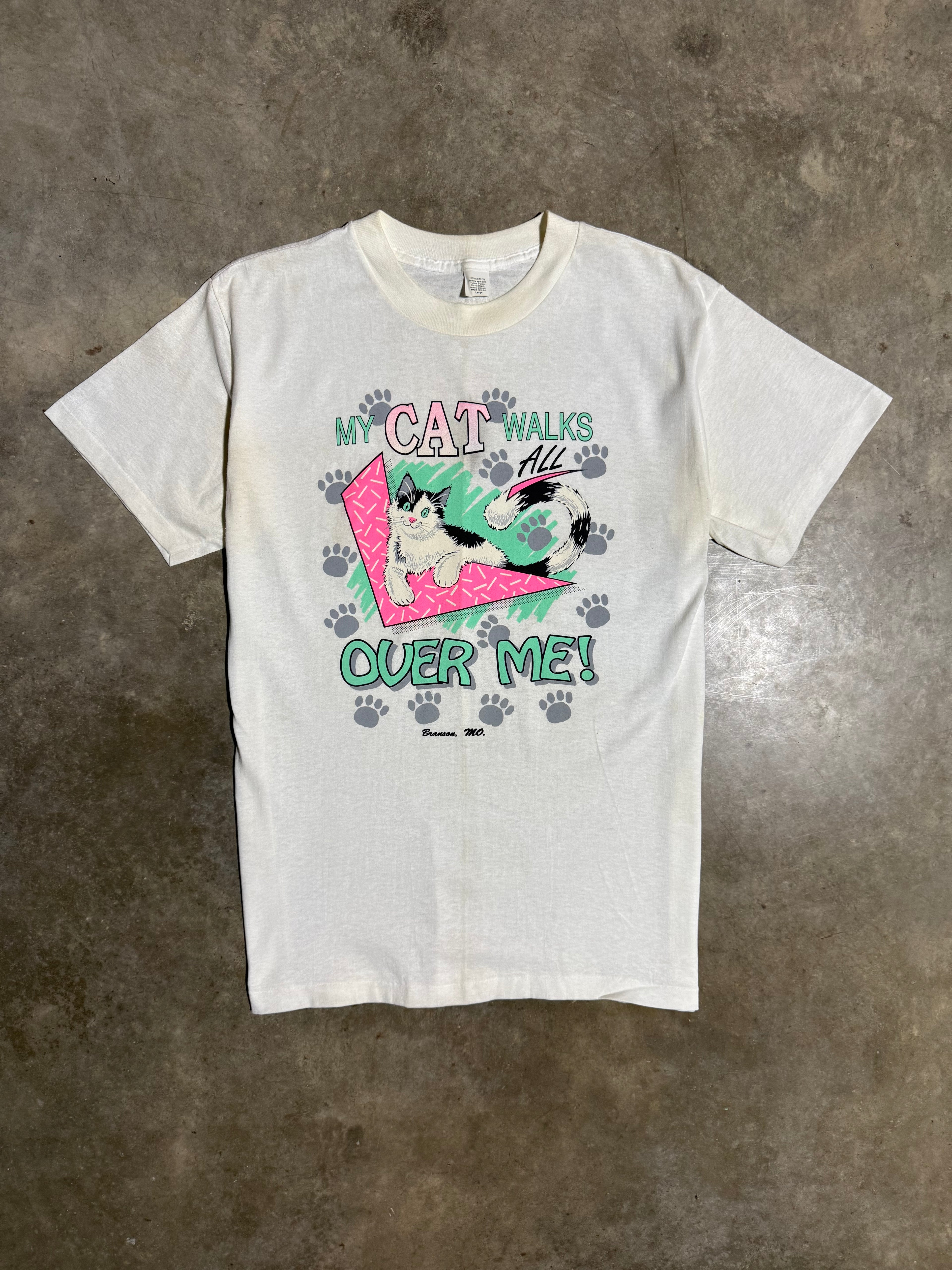 Vintage Early 90s My Cat Walks All Over Me T-Shirt (M)