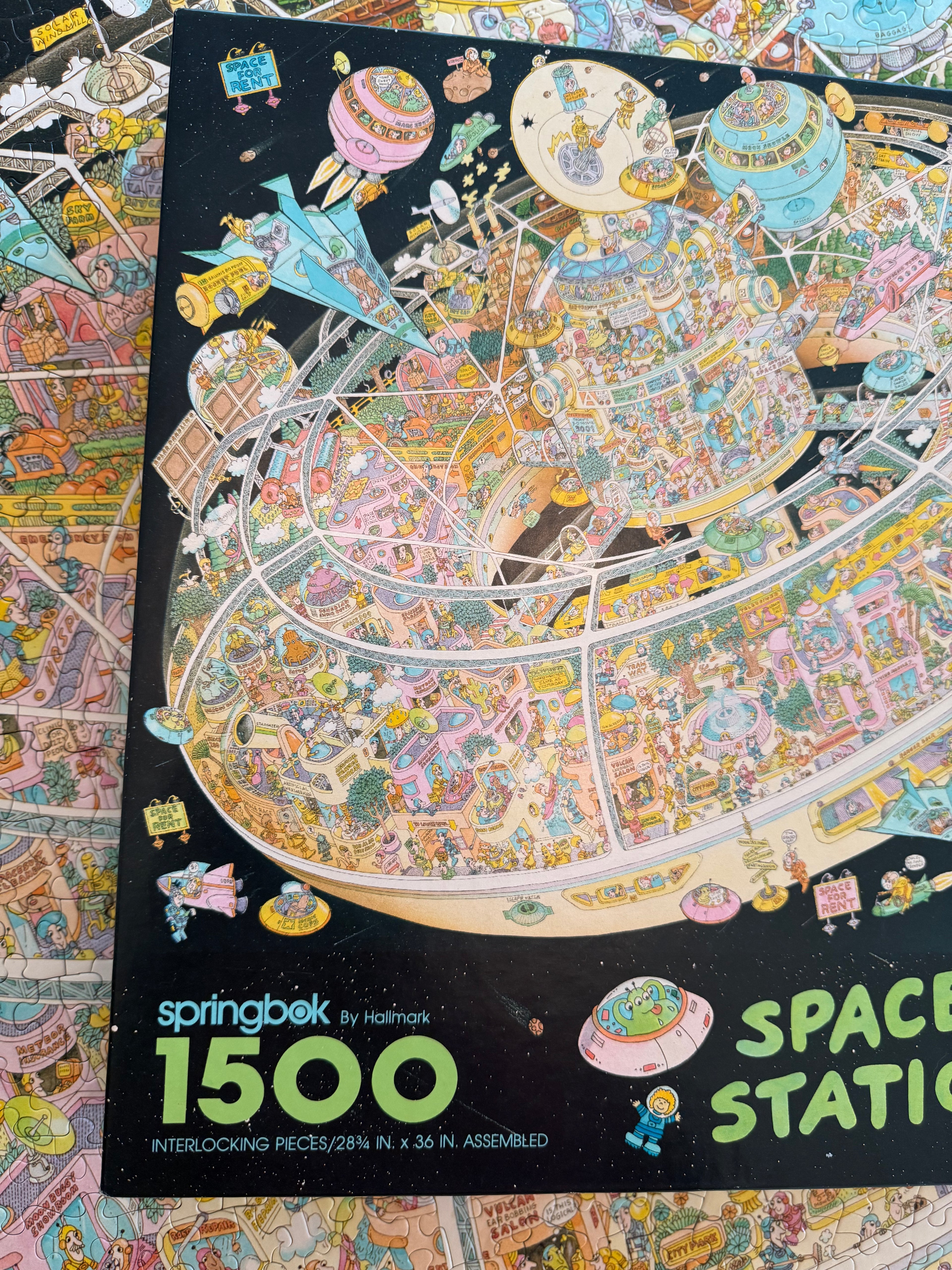 Vintage Space Station 1500 Piece Puzzle (All Pieces)