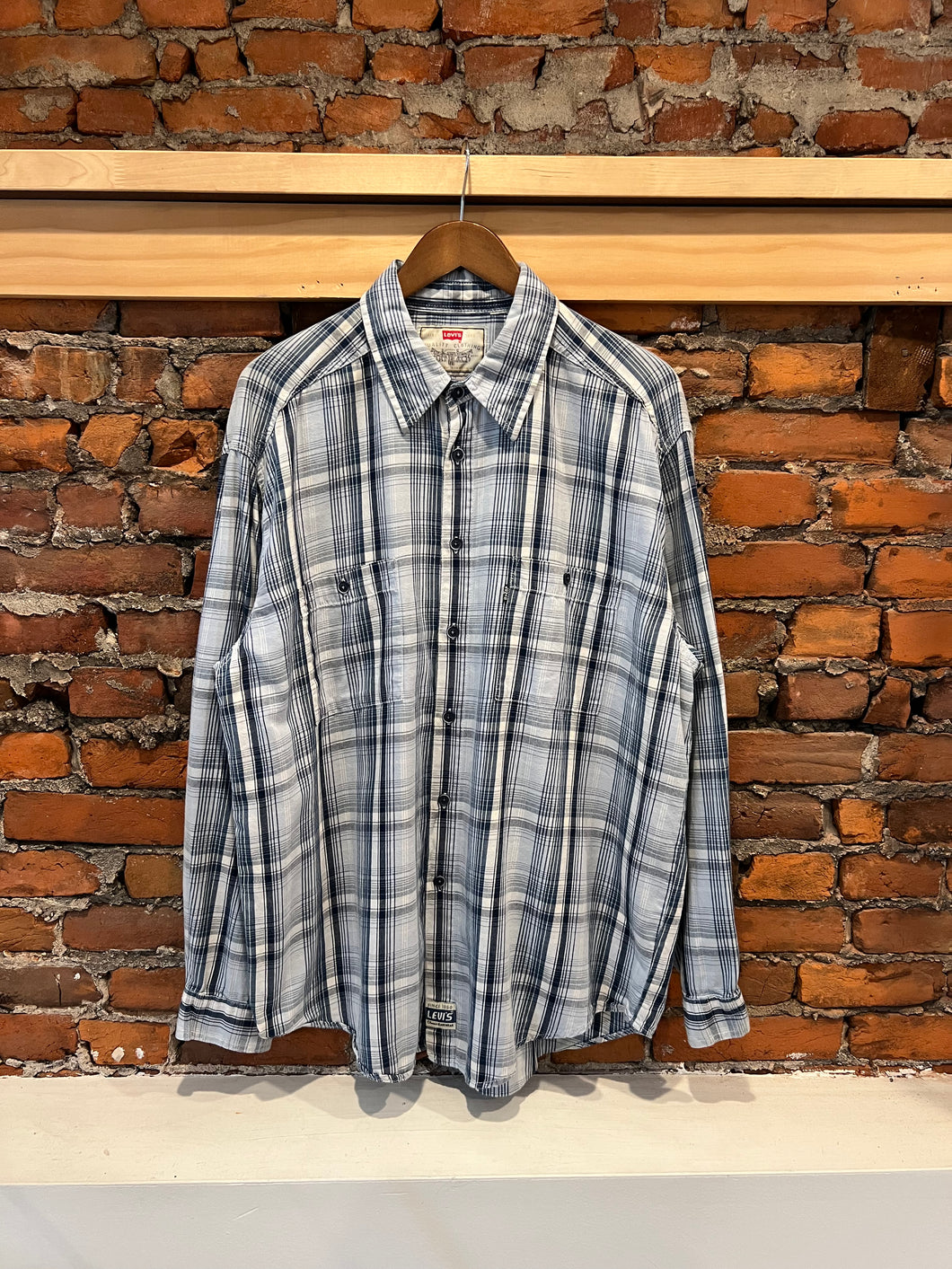 Vintage 90s Levi’s Striped Button Up Shirt (2XL)
