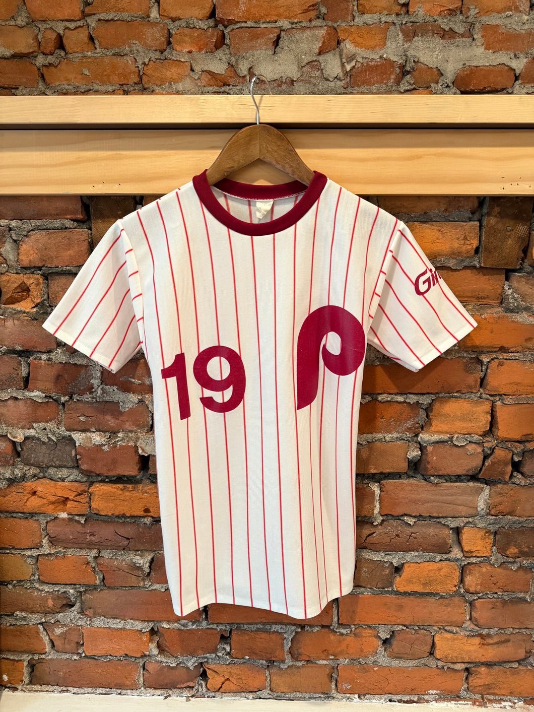 Vintage 80s Phillies #19 Jersey (17x24)