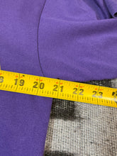 Load image into Gallery viewer, Vintage 1996 Ain’t Afraid Tweety Bird Shirt (L)
