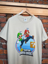 Load image into Gallery viewer, 2000s New Super Mario Bros T-Shirt(M)
