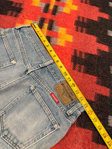 Vintage Y2K Wrangler Lightwash Jeans (31x30)