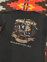 Load image into Gallery viewer, 2000s Wildwood New Jersey Bike Week Snake Shirt (L)
