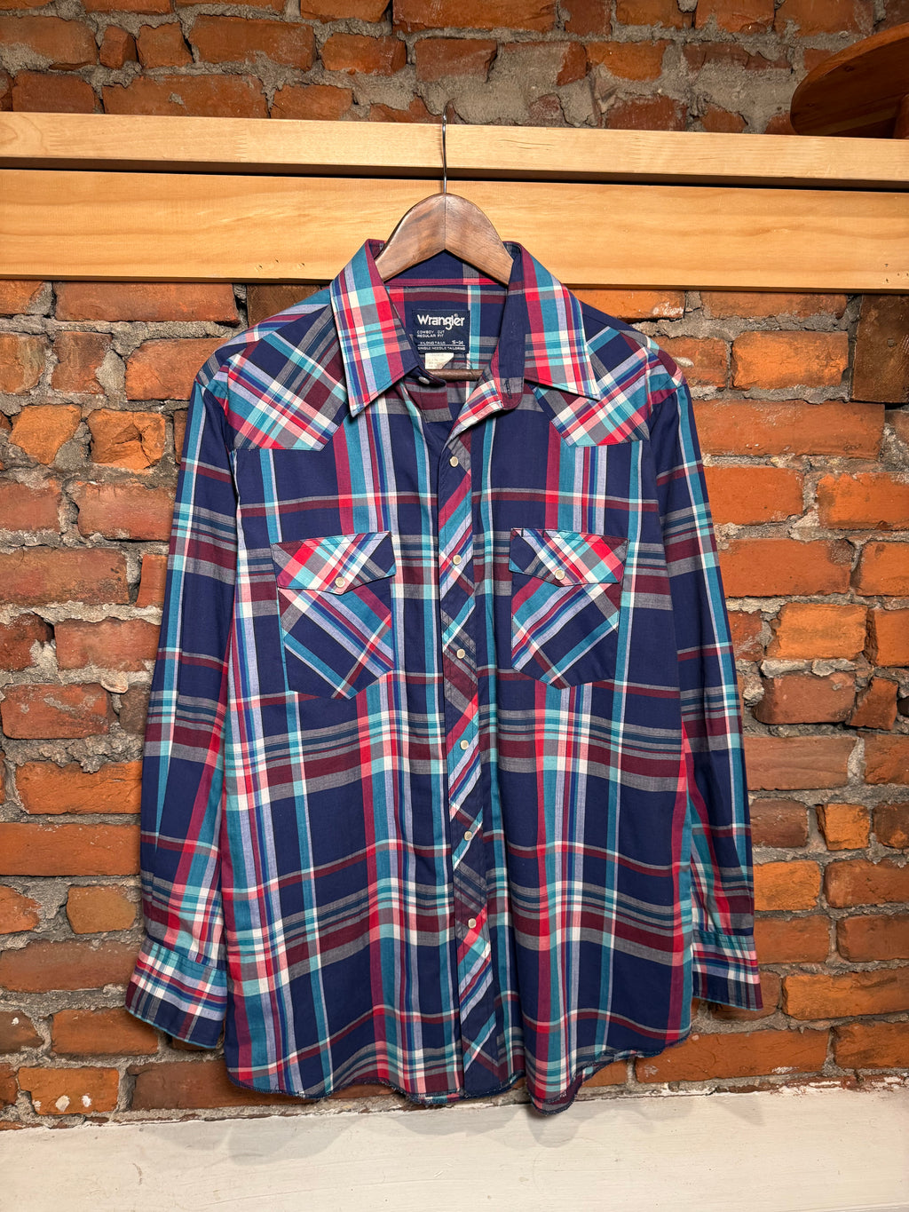 Vintage Wrangler Blue Red and White Pearl Snap Shirt (L)