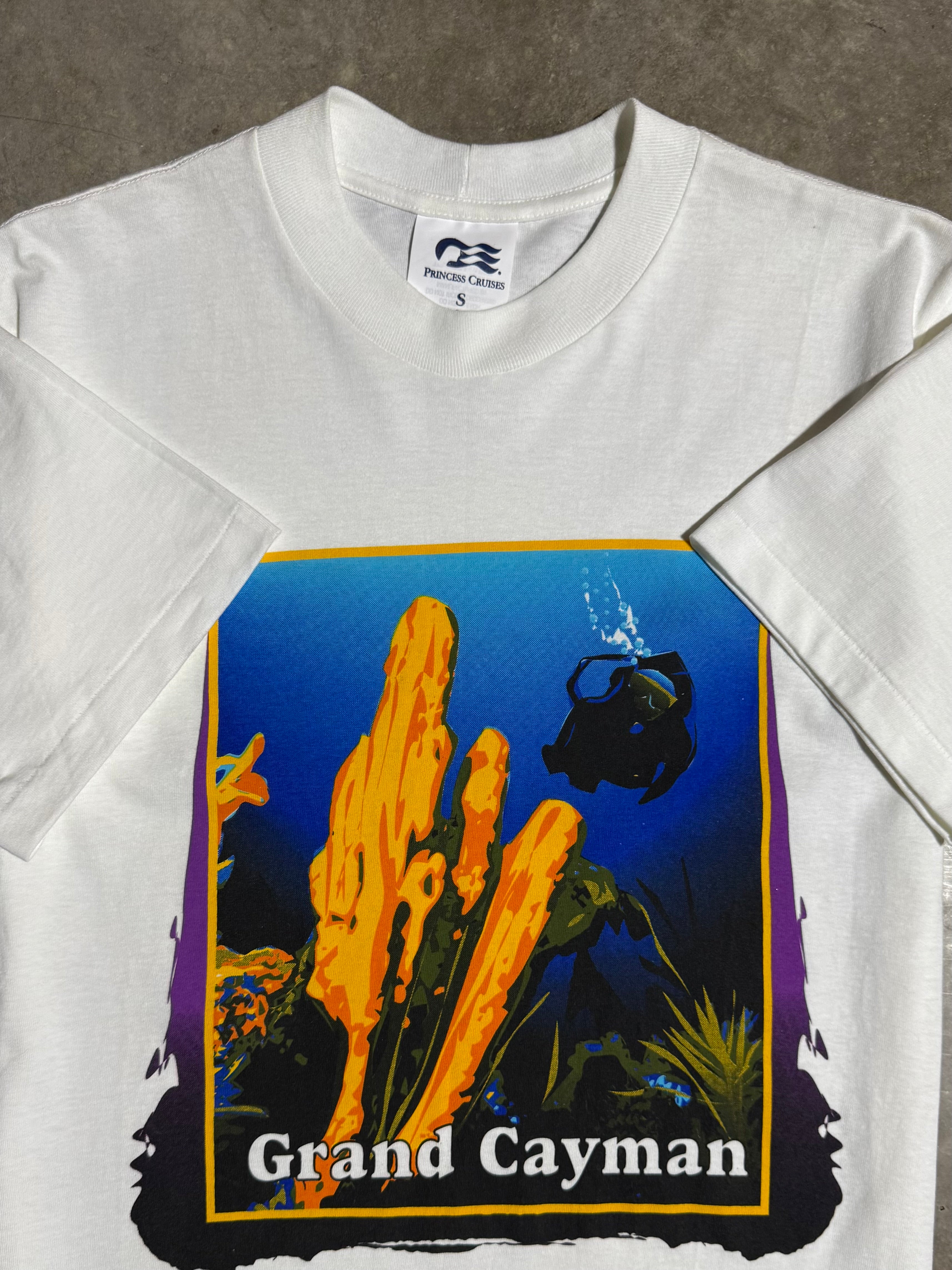 Vintage Grand Cayman Scuba Diving Tee (M)