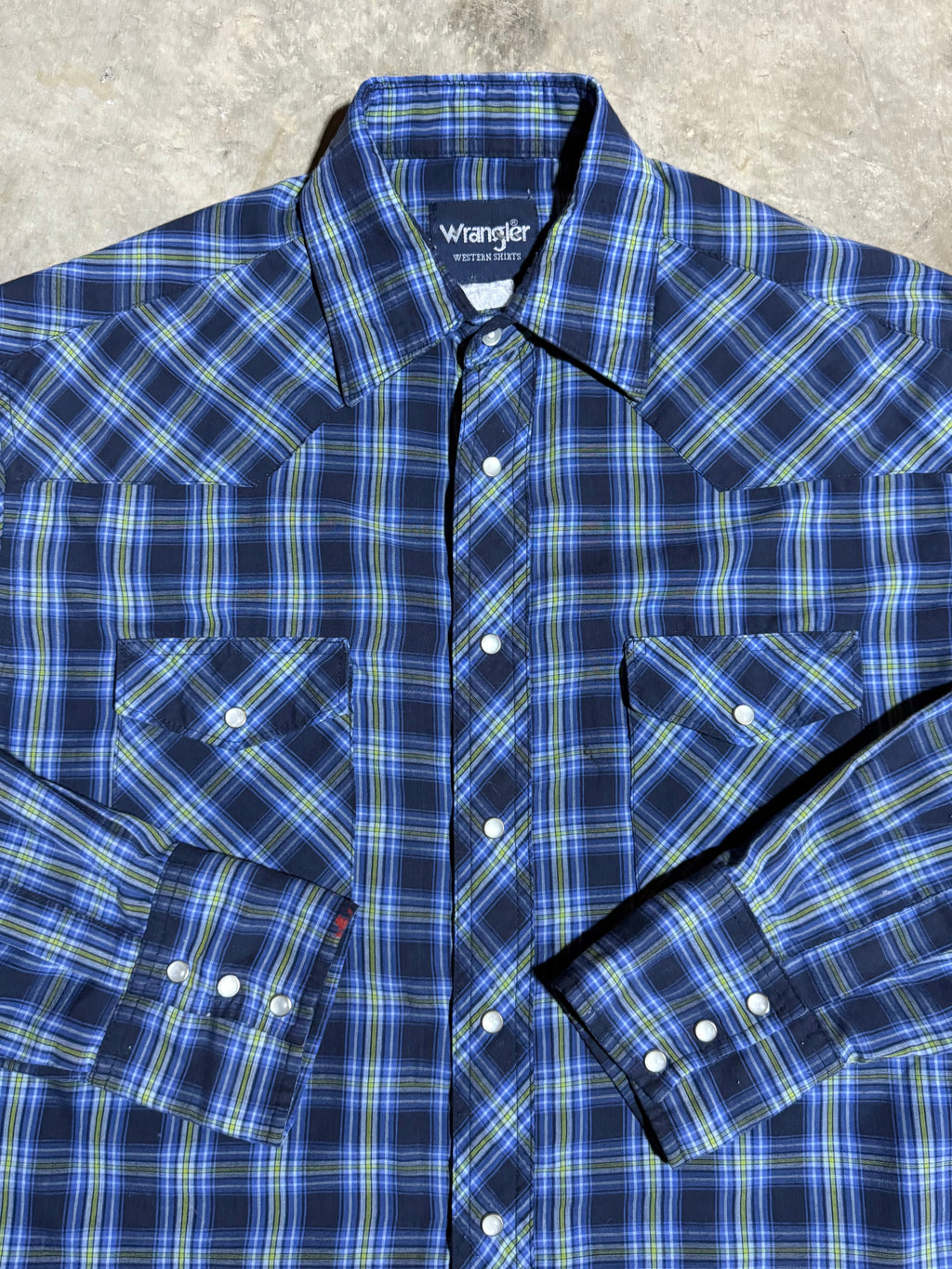 Vintage Wrangler Blue Pearl Snap Shirt (L)