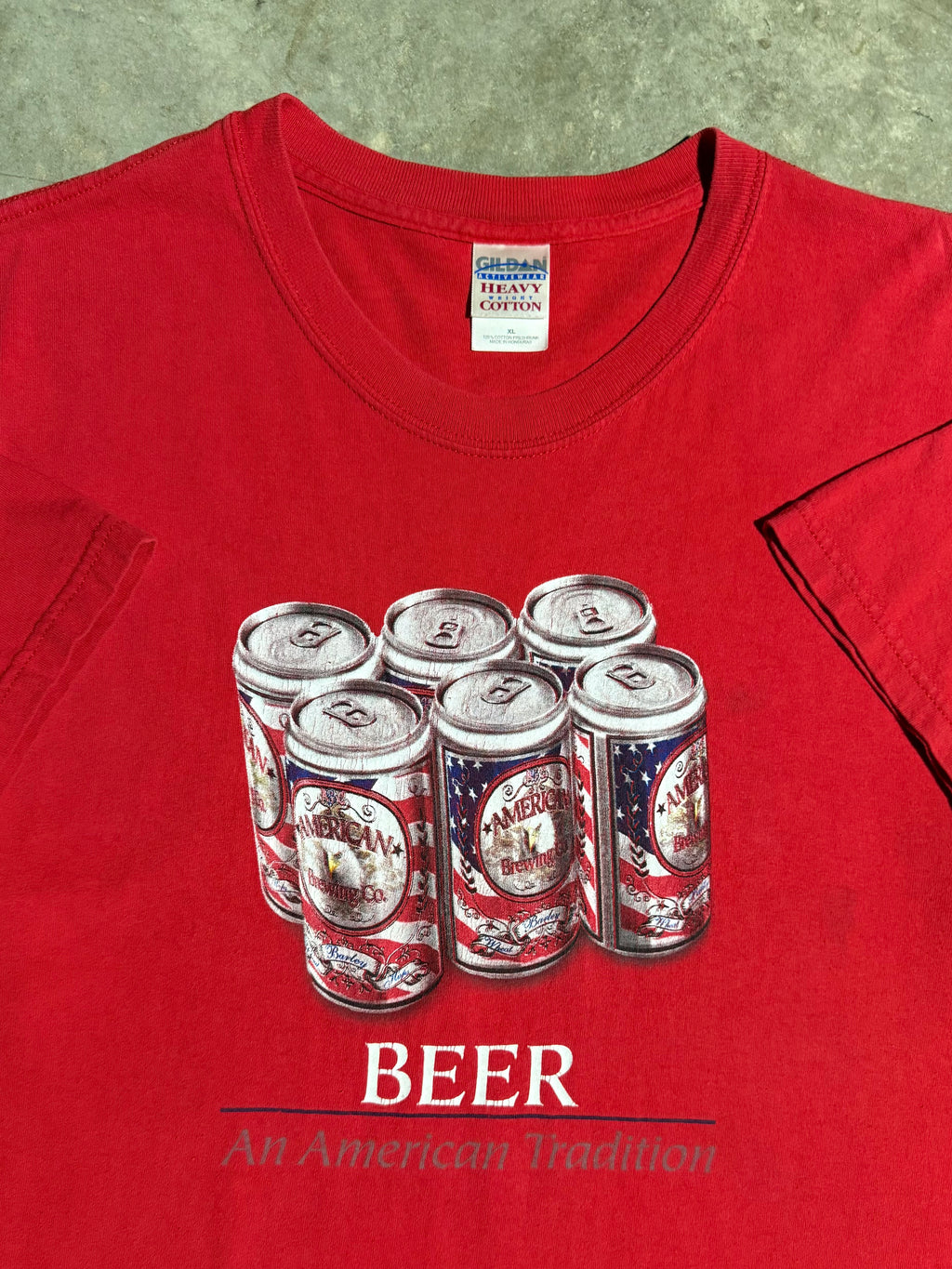 Vintage 2000s Beer An American Tradition T-Shirt (XL)