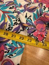 Load image into Gallery viewer, Vintage 80s The Season Ticket Floral Button Up Shirt (WL)
