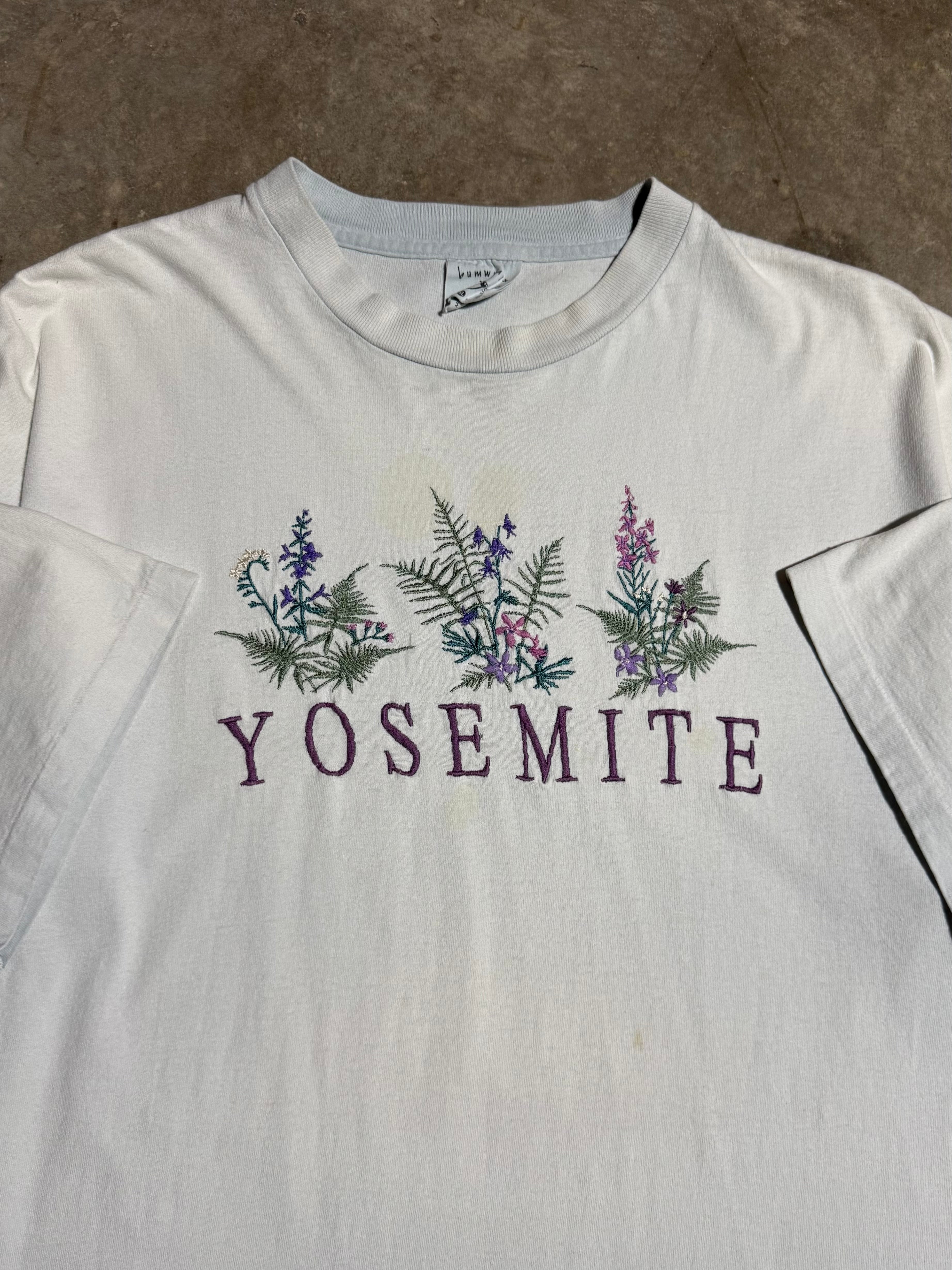 Vintage Yosemite National Park Embroidered Tee (XL)