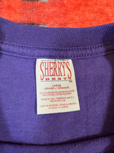 Load image into Gallery viewer, Vintage 1996 Ain’t Afraid Tweety Bird Shirt (L)
