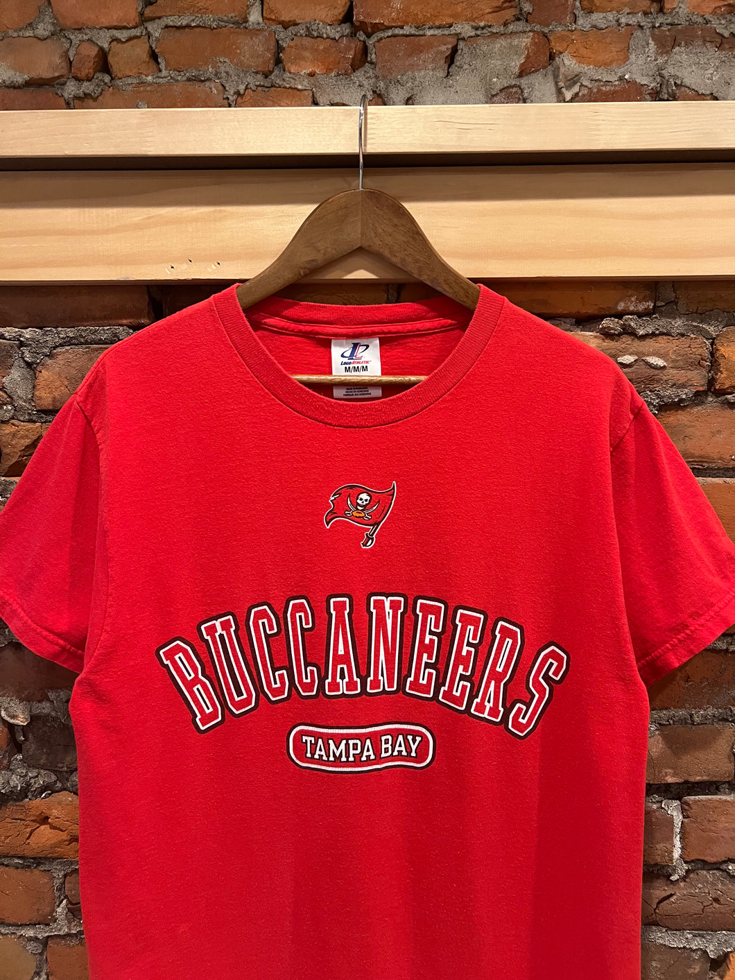 Vintage Tampa Bay Buccaneers Logo Athletics Tee (M)
