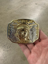 Load image into Gallery viewer, Vintage 1984 Statue of Liberty Belt Buckle
