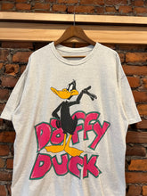 Load image into Gallery viewer, Vintage 90s Big Print Daffy Duck Tee (2XL)

