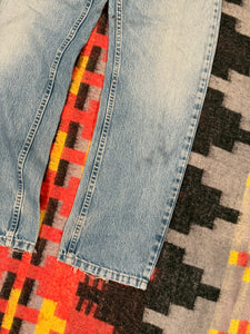 Vintage 2000s Lightwash Wrangler Jeans (30x30)