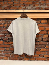 Load image into Gallery viewer, Vintage 90s Sea Shell Tee (M)

