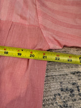 Load image into Gallery viewer, Vintage 80s Red/Pink Zip Up Collared Shirt (M)
