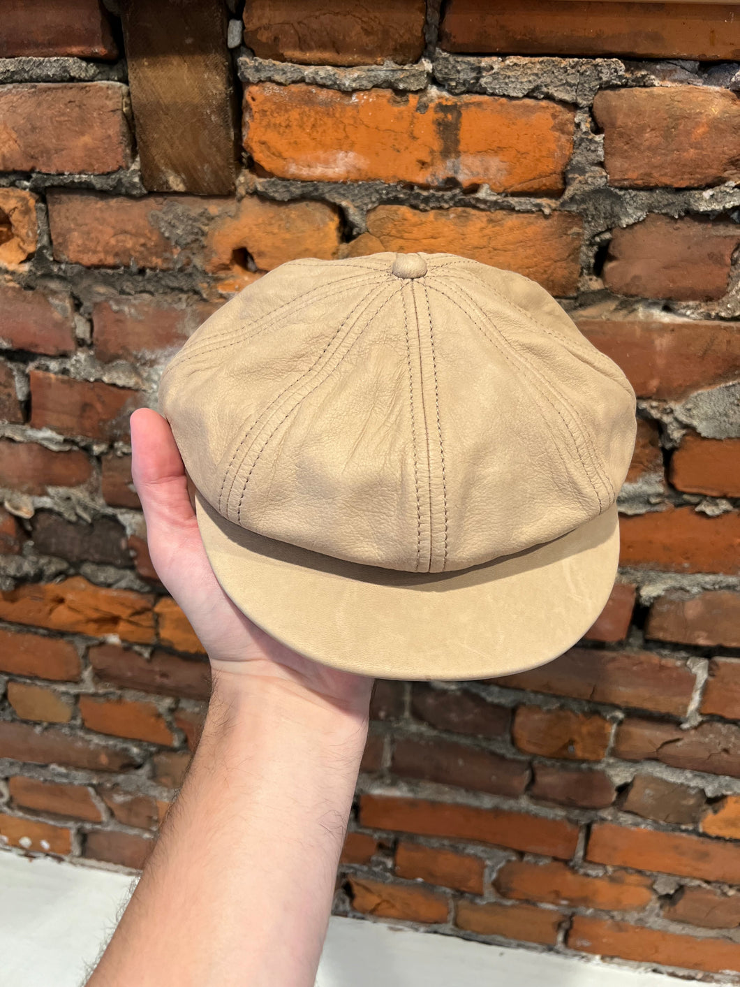 Y2K Unworn Wilson’s Leather Tan Hat (L)