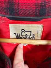 Load image into Gallery viewer, Vintage 70s Woolrich Heavyweight Flannal Jacket (L)
