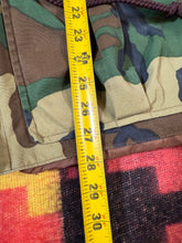 Load image into Gallery viewer, Vintage 70s Redhead Camo Jacket (L)
