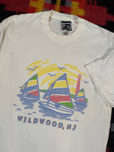 Load image into Gallery viewer, Vintage Wildwood New Jersey Sailboat T-Shirt (L/XL)
