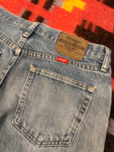 Load image into Gallery viewer, Vintage 2000s Wrangler Lightwash Jeans (30x30)
