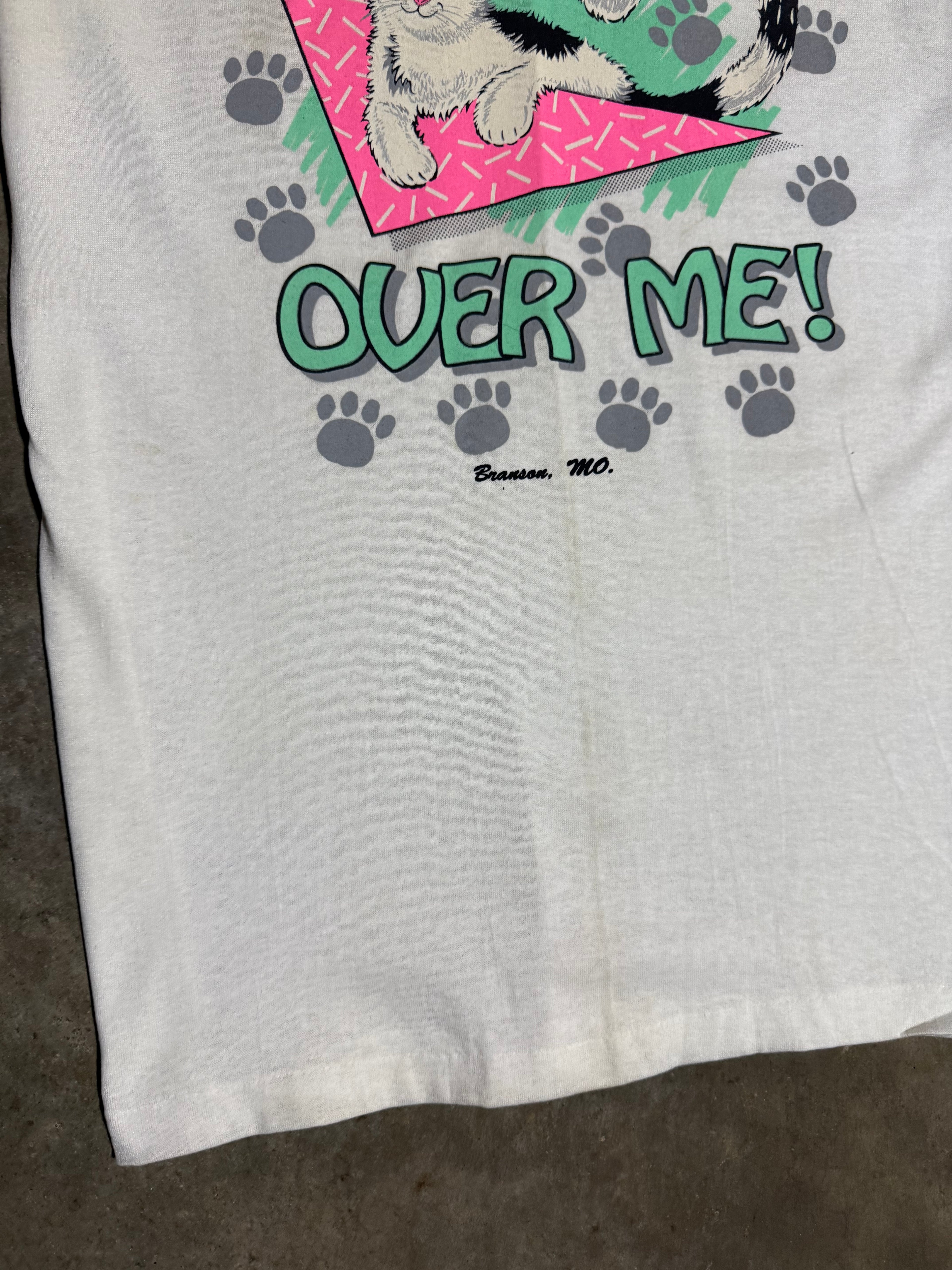 Vintage Early 90s My Cat Walks All Over Me T-Shirt (M)
