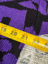 Load image into Gallery viewer, Vintage 80s Women’s Pattern Sweater (WM)
